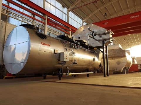 Steam boiler to recover heat from fuel engine exhaust gases